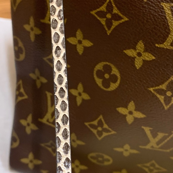 Artsy Mm Phython Handle - Picture 2 of 14